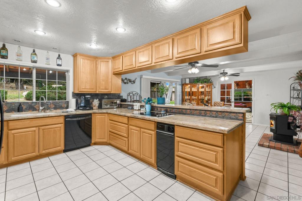 27432 Old Highway 80 Property Photo 16