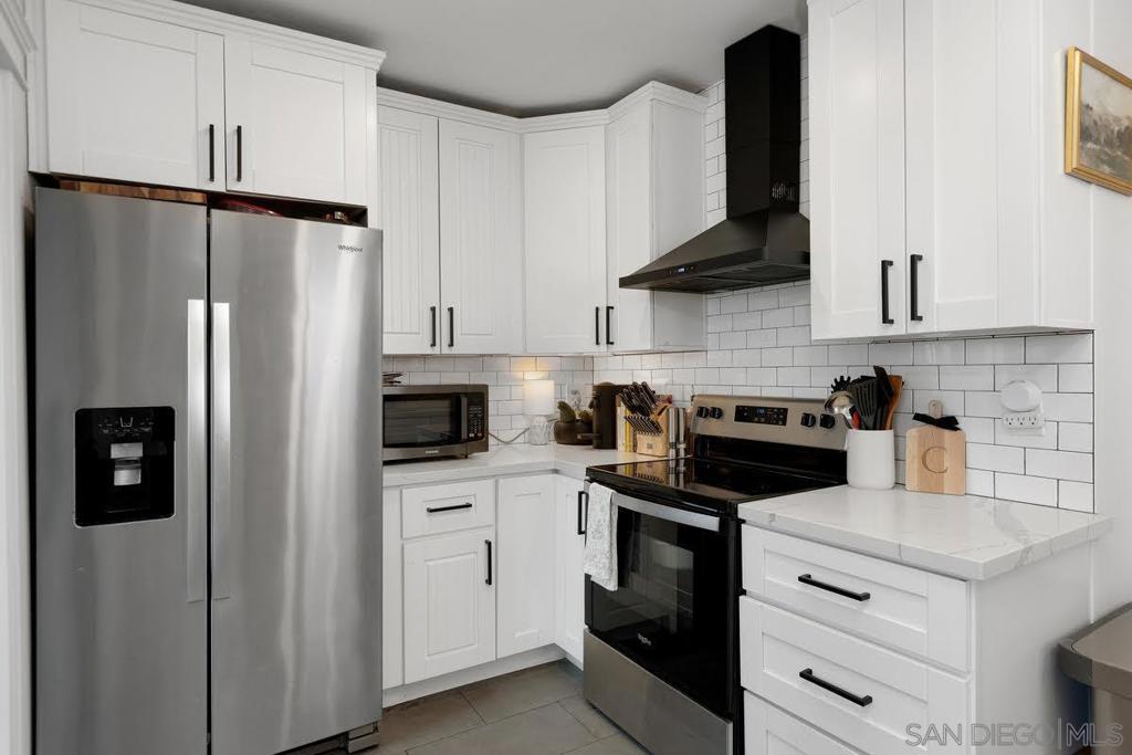 4486 Kansas St Property Photo 13