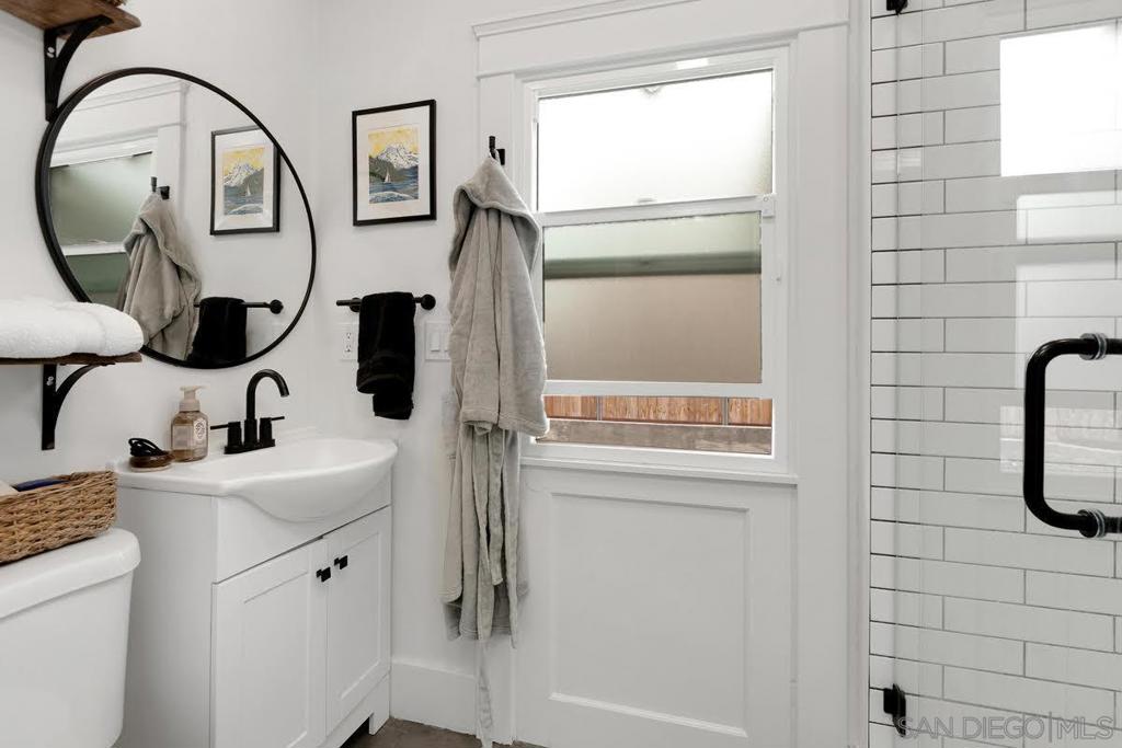 4486 Kansas St Property Photo 15