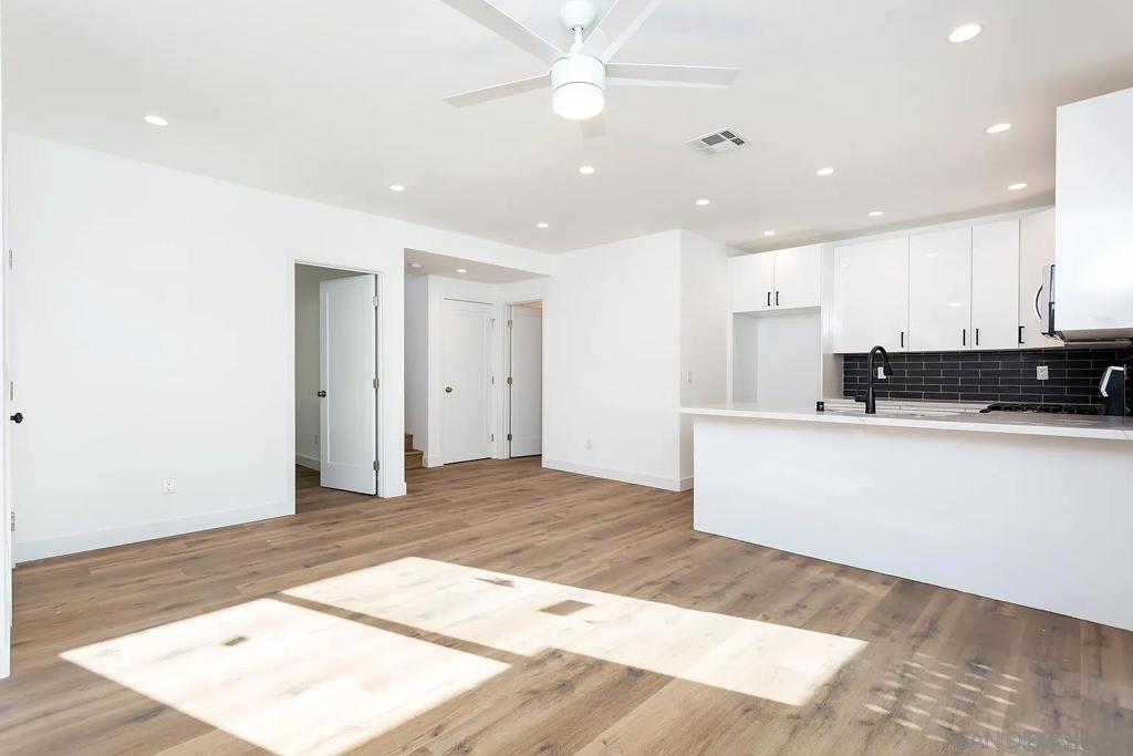 5721 Campanile Way Property Photo 2