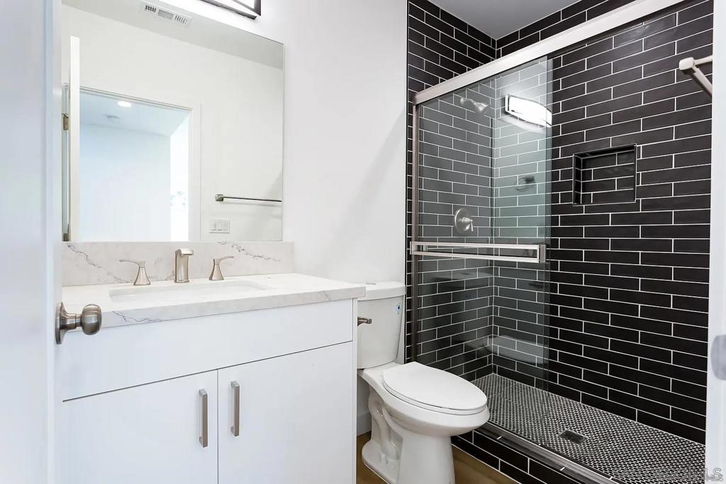 5721 Campanile Way Property Photo 11