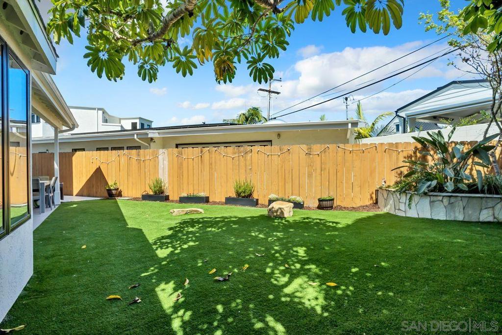 981 Cabrillo Avenue Property Photo 23