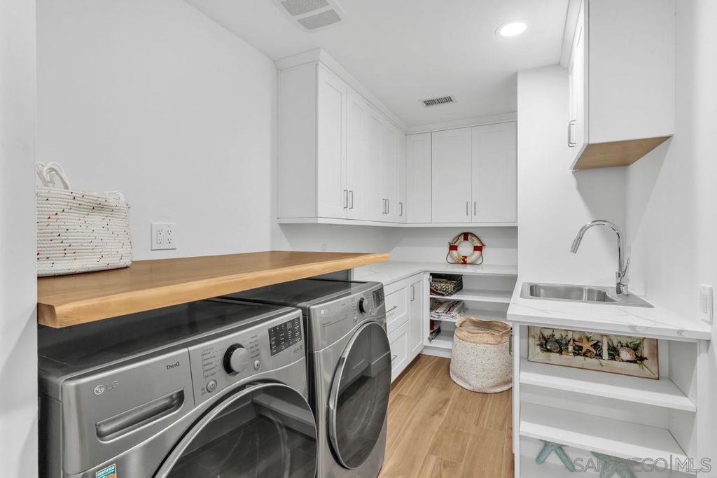 981 Cabrillo Avenue Property Photo 35