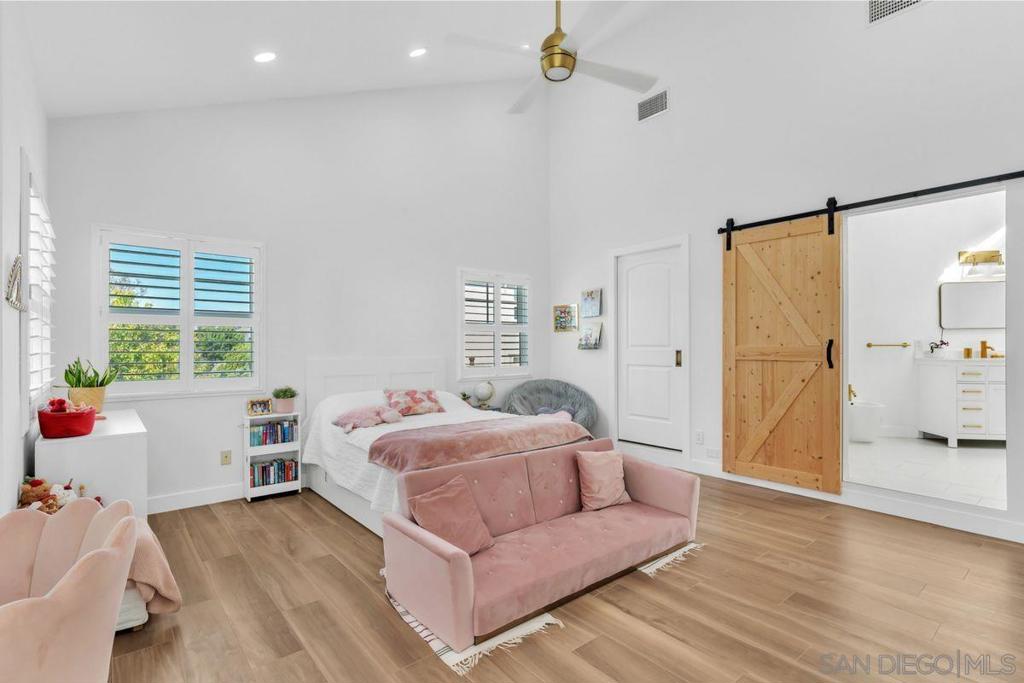 981 Cabrillo Avenue Property Photo 37