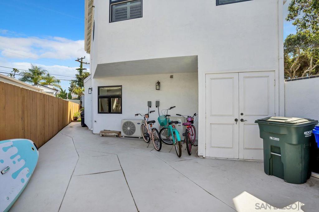 981 Cabrillo Avenue Property Photo 56