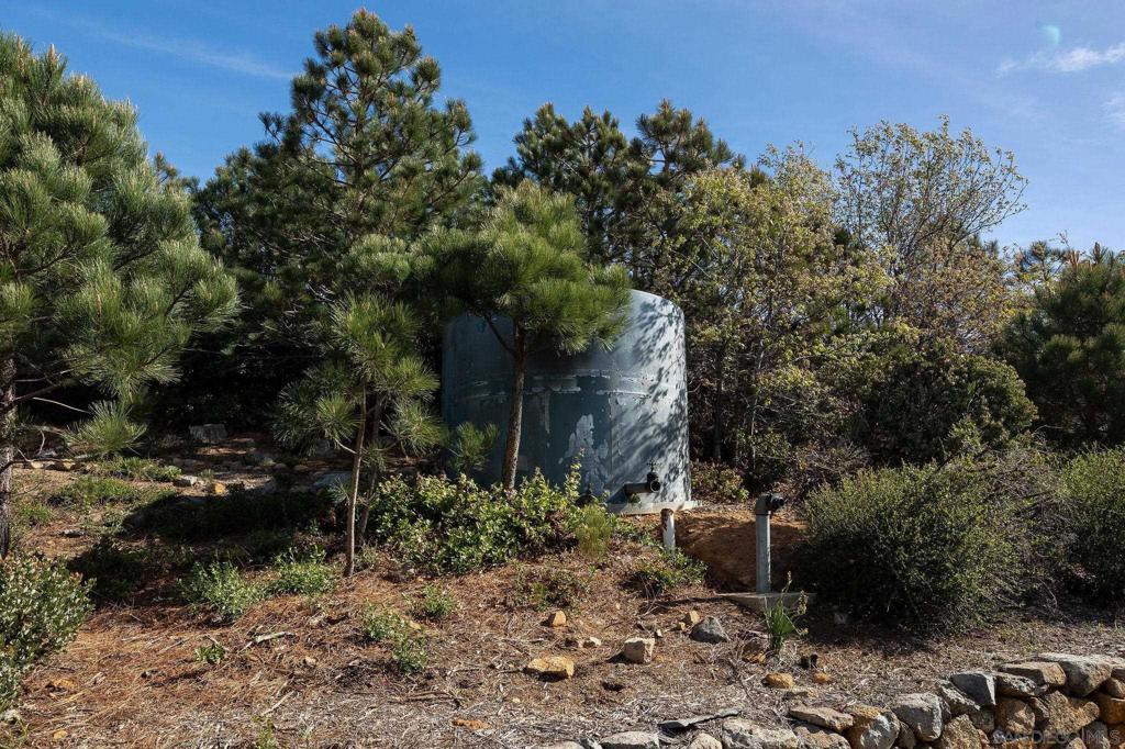 15962 North Peak Rd. Property Photo 6