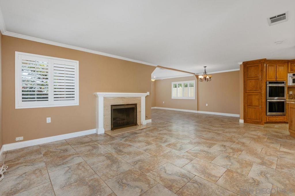 12447 Horado Property Photo 8