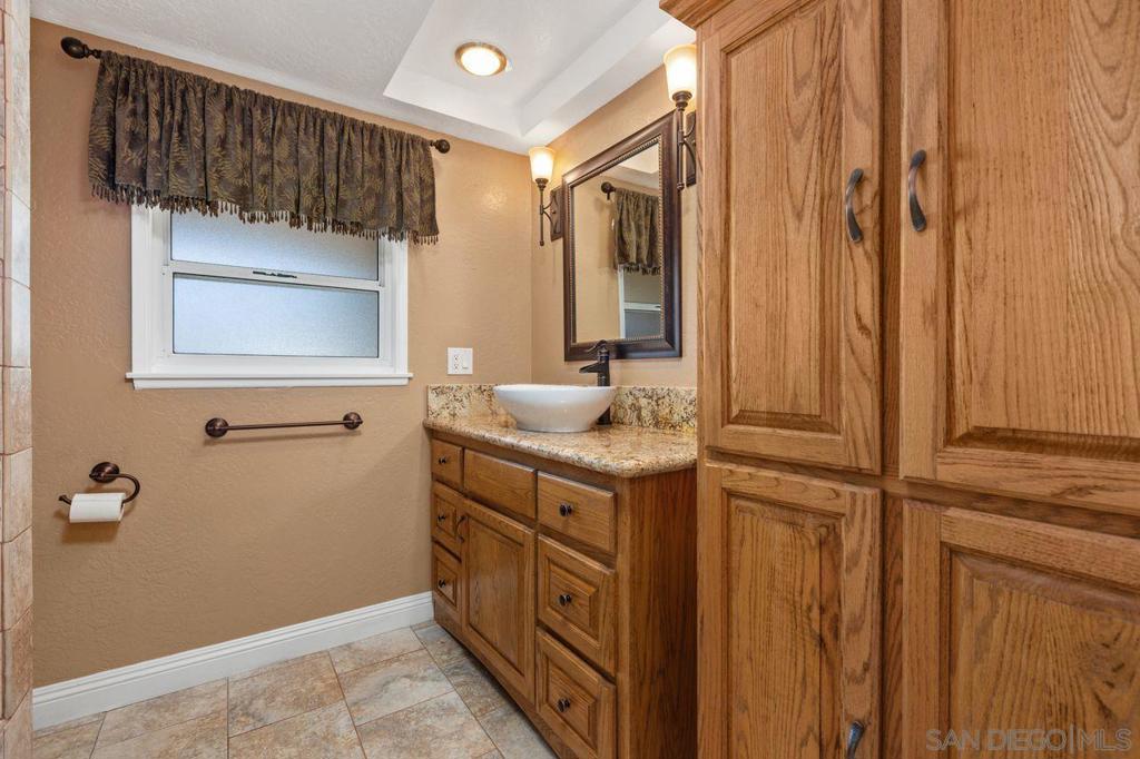 12447 Horado Property Photo 24
