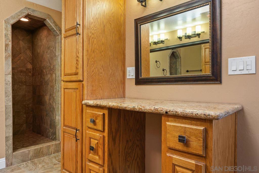 12447 Horado Property Photo 33