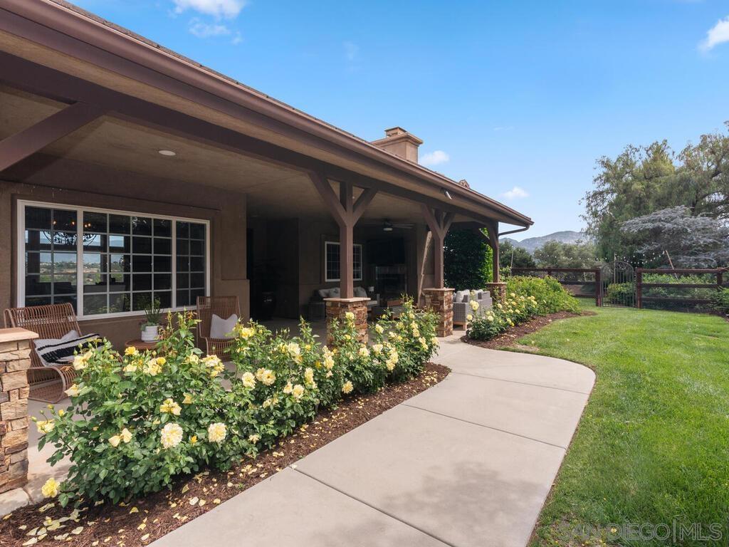15256 Molly Anne Court Property Photo 6