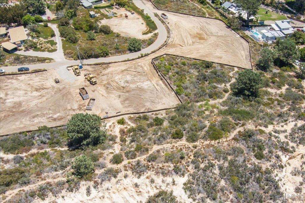 Via Del Mar Property Photo 5