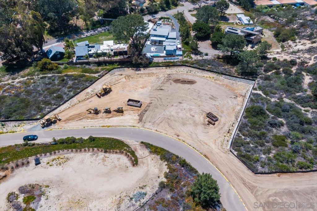 Via Del Mar Property Photo 10