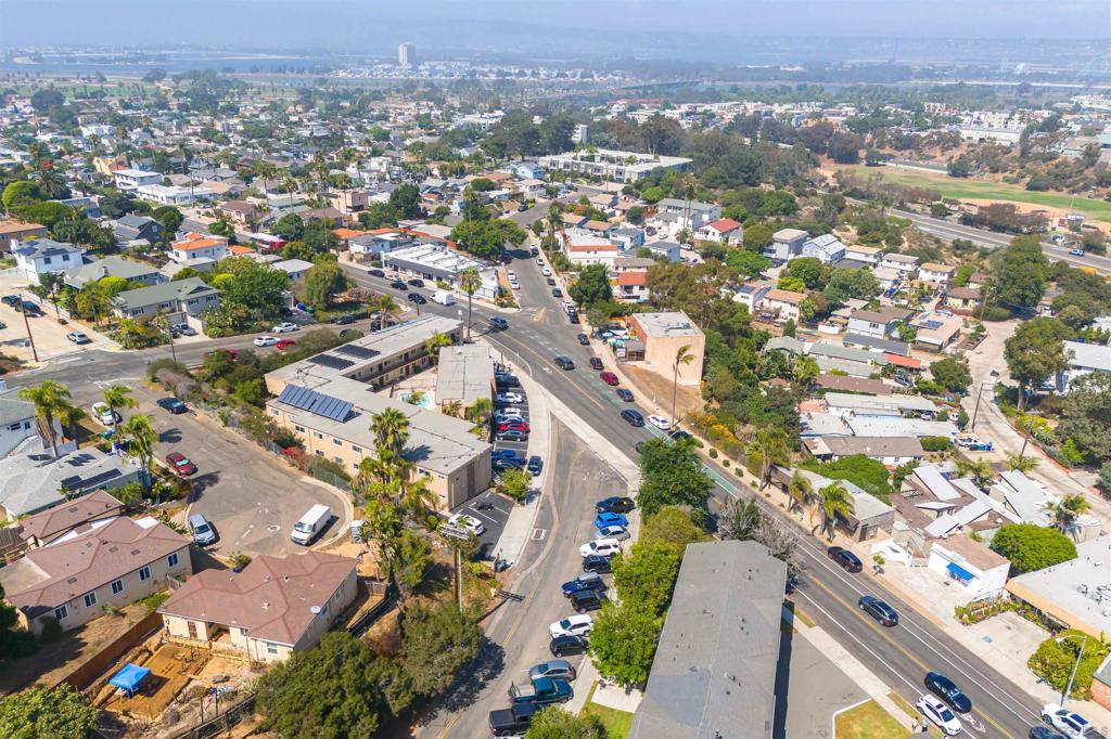 Voltaire St Property Photo 23