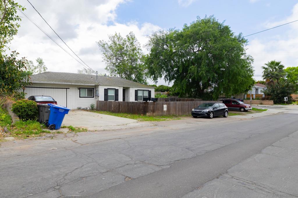6935 Hoffman Ave Property Photo 4