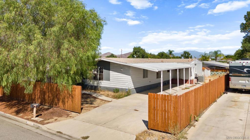 26091 San Quintin Rd Property Photo 3