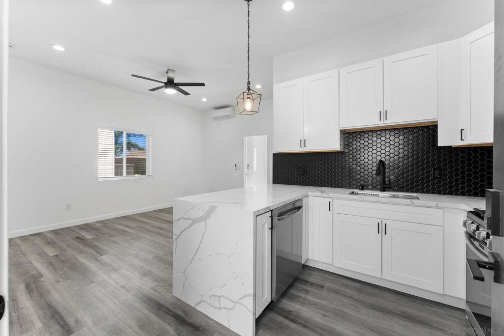 8353 Ivory Coast Drive Property Photo 14