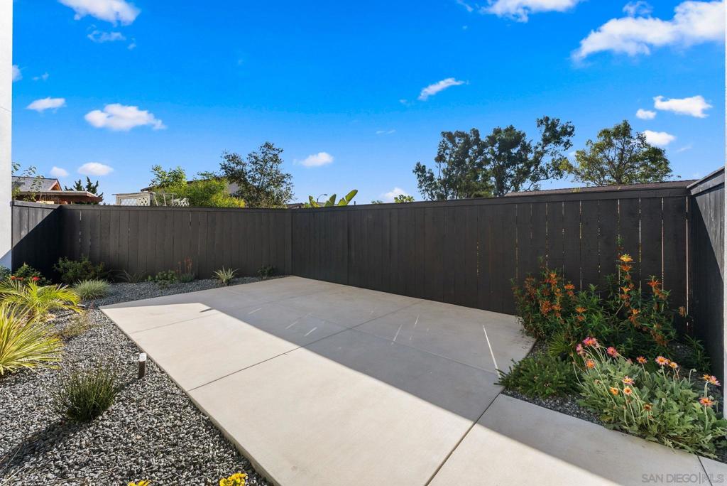 8353 Ivory Coast Drive Property Photo 33