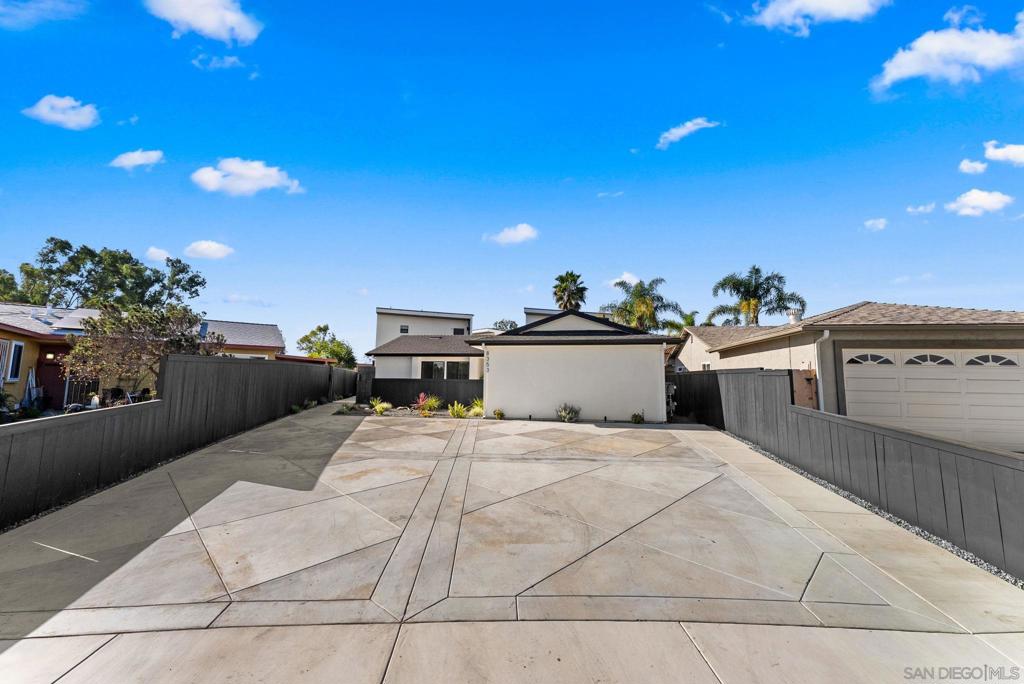 8353 Ivory Coast Drive Property Photo 48