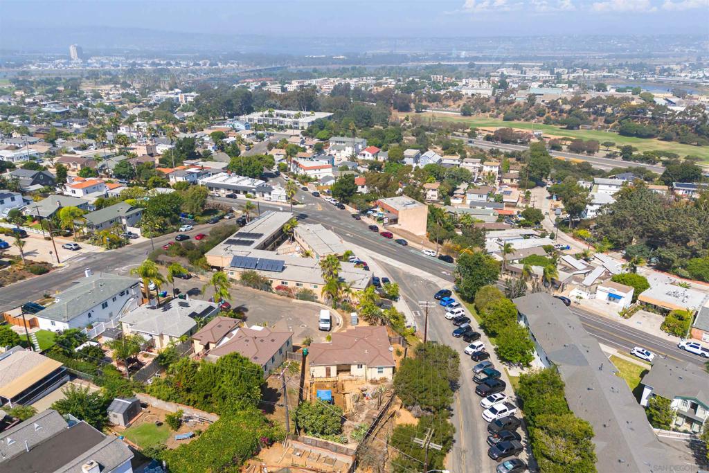 Voltaire St Property Photo 22