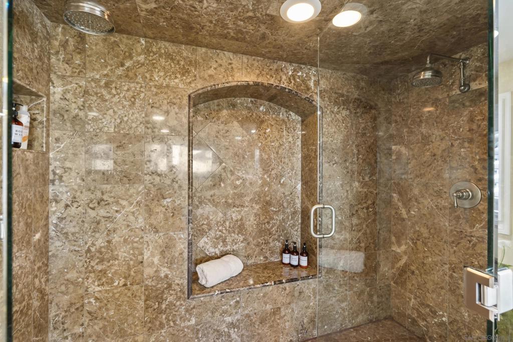 6525 Crystalaire Property Photo 29