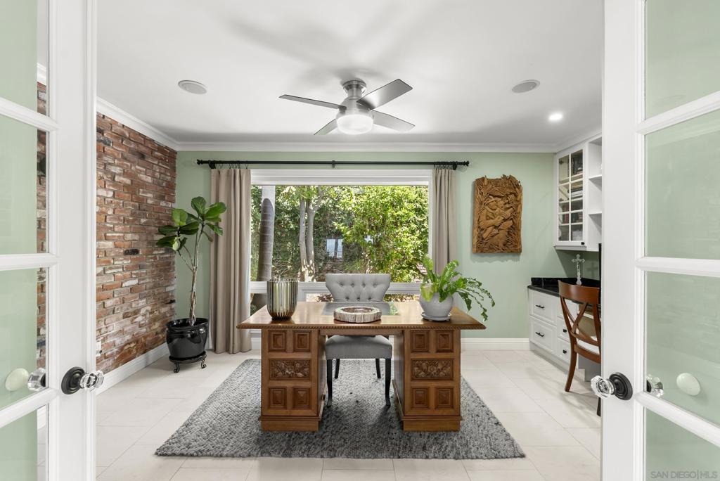 6525 Crystalaire Property Photo 41