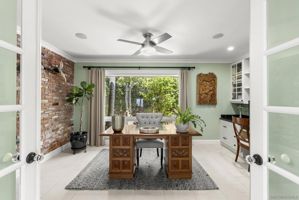 6525 Crystalaire Property Photo 42