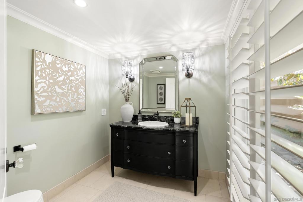 6525 Crystalaire Property Photo 43
