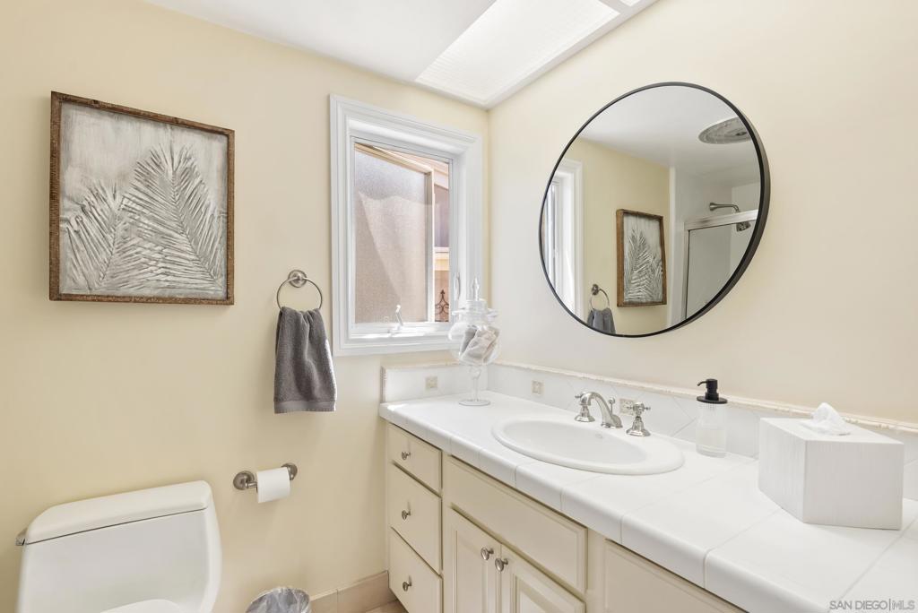 6525 Crystalaire Property Photo 46