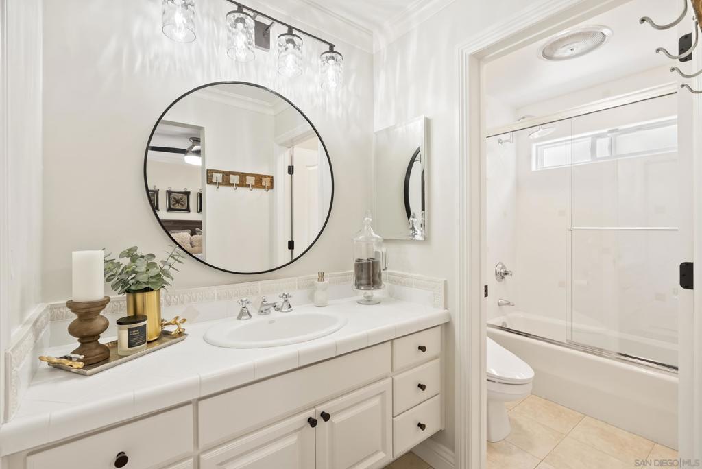 6525 Crystalaire Property Photo 53