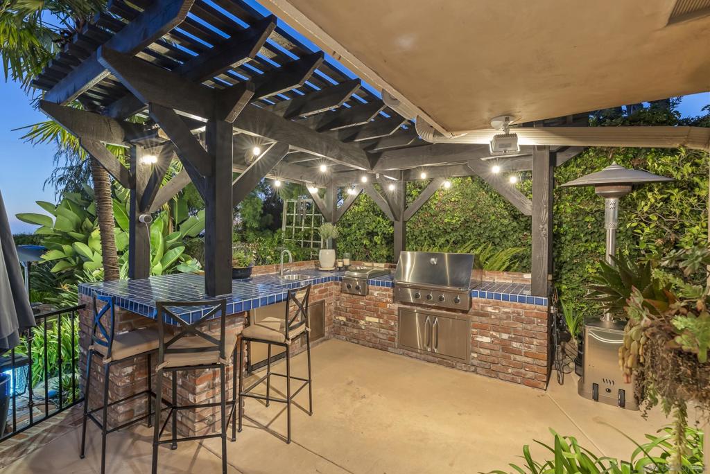 6525 Crystalaire Property Photo 57