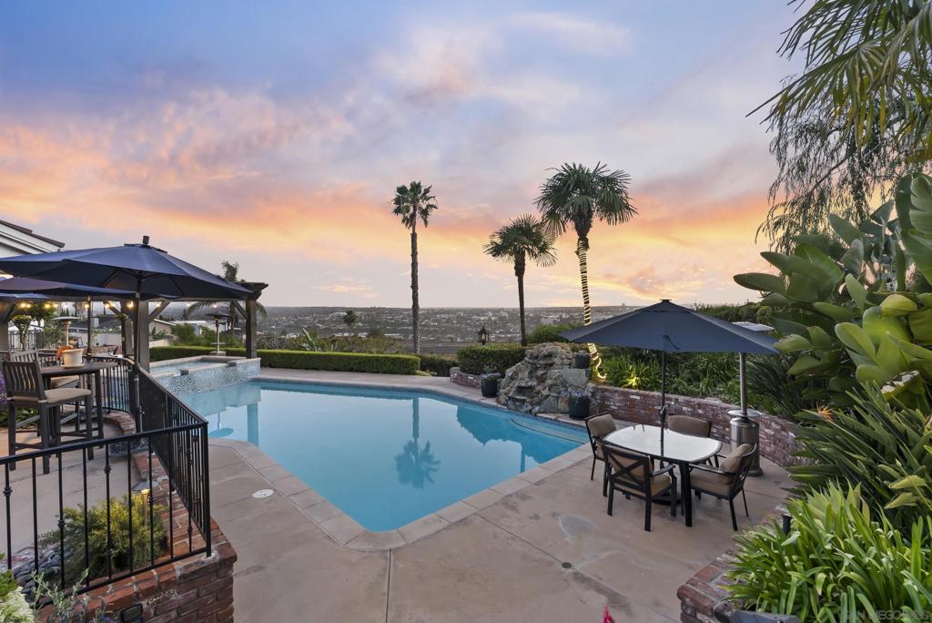 6525 Crystalaire Property Photo 58