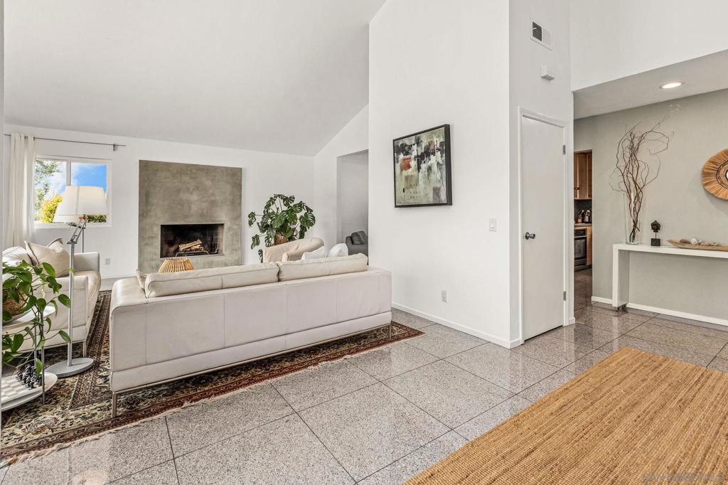 6540 Persa St Property Photo 4