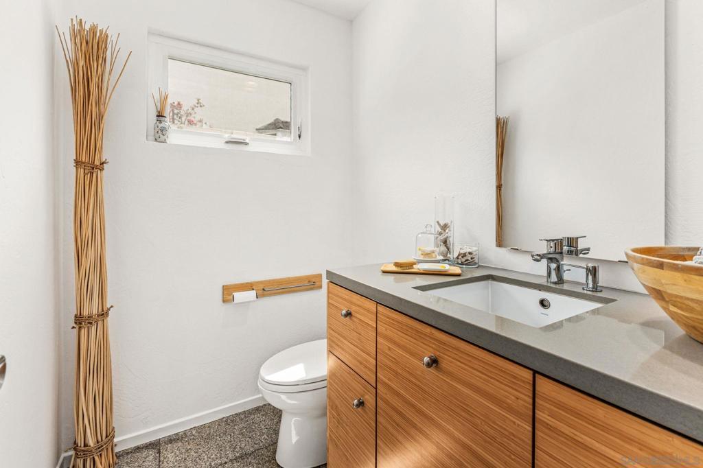 6540 Persa St Property Photo 14