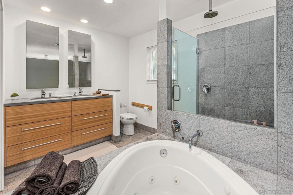 6540 Persa St Property Photo 23
