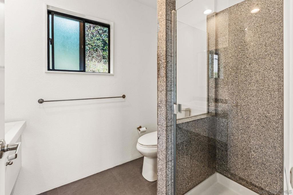 6540 Persa St Property Photo 36