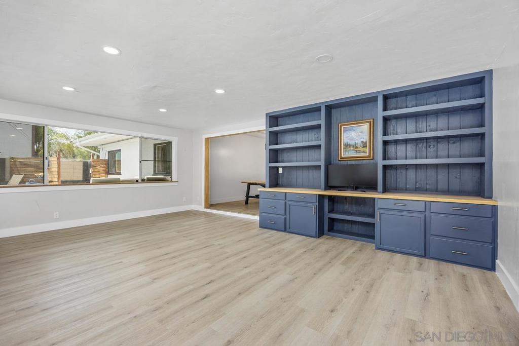 1211 E Mission Road Property Photo 15