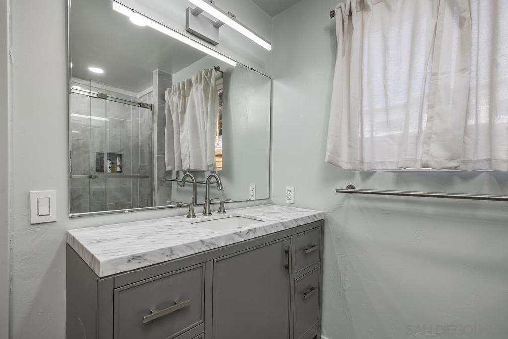 1211 E Mission Road Property Photo 19