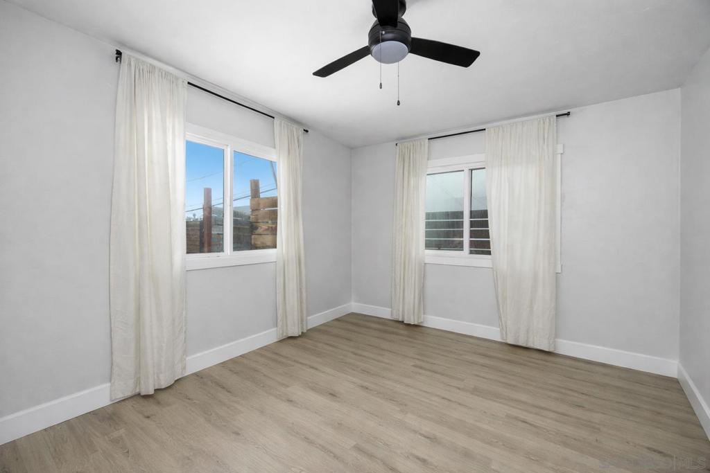 1211 E Mission Road Property Photo 25