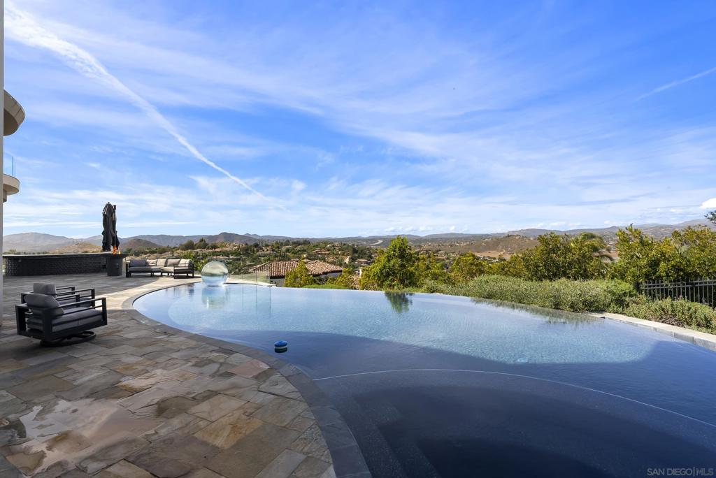 13220 Highlands Ranch Rd Property Photo 24