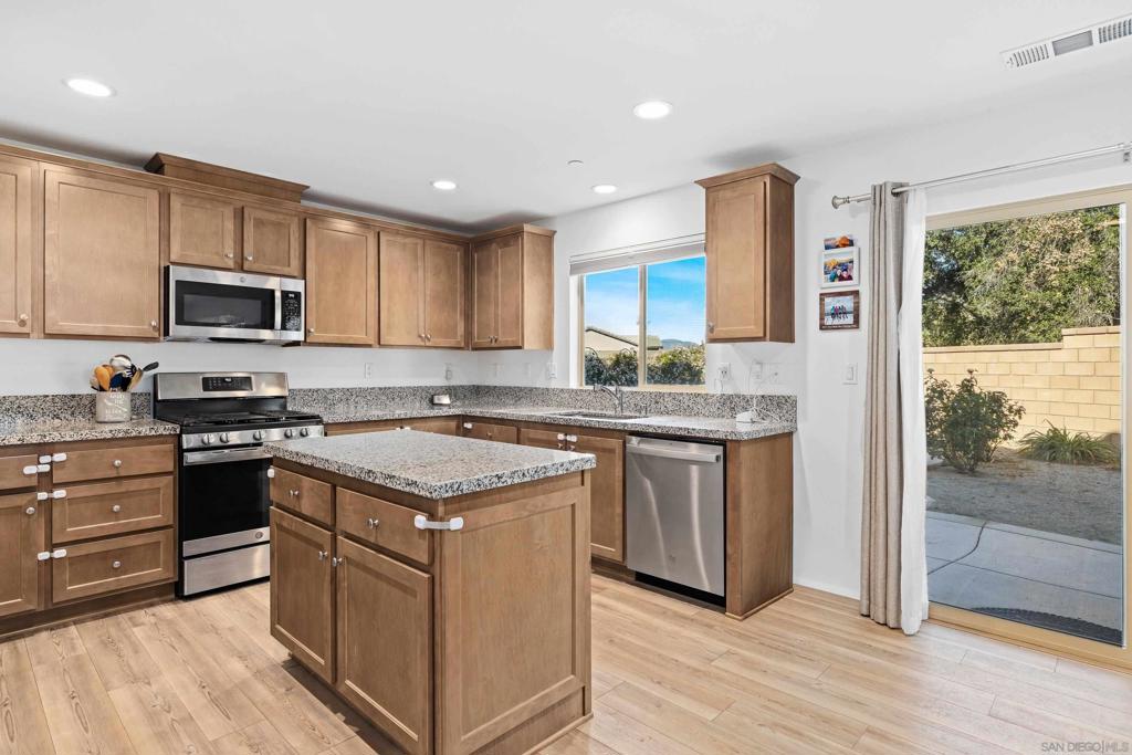 24060 Raptor Way Property Photo 3
