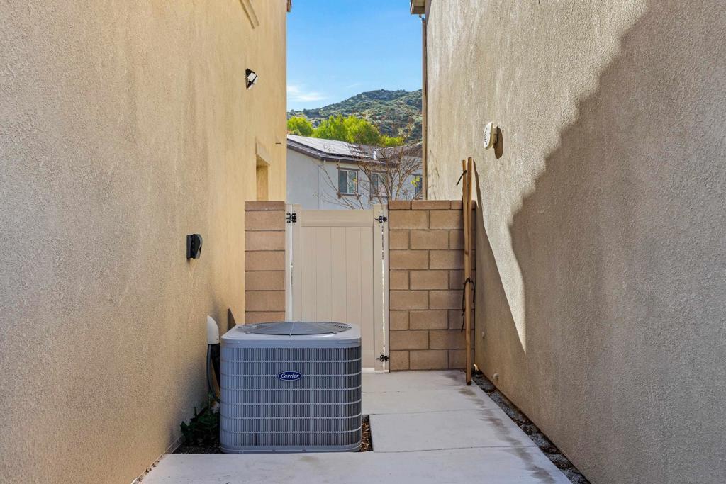 24060 Raptor Way Property Photo 33