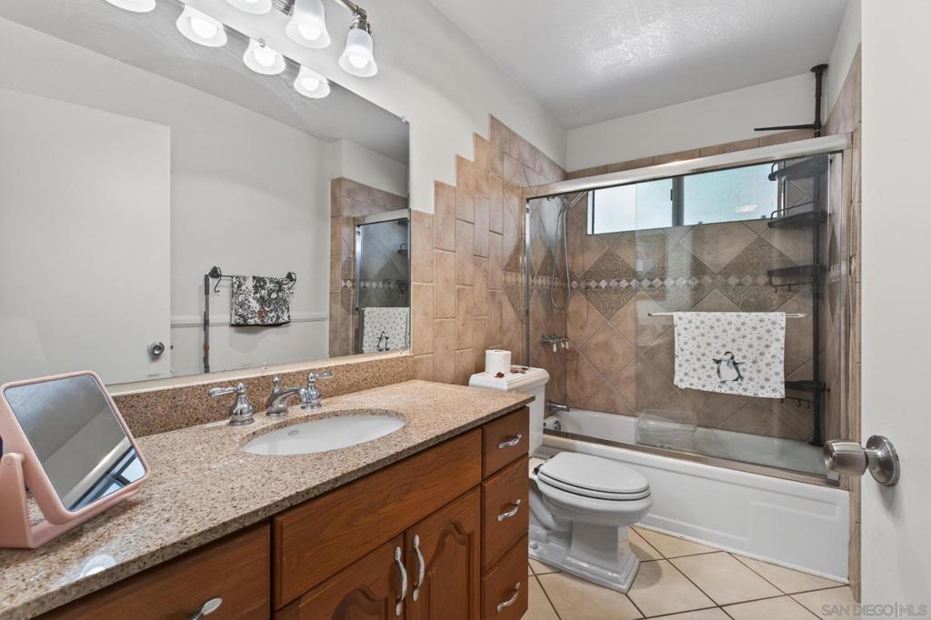 2157 Arnold 201 Property Photo 11
