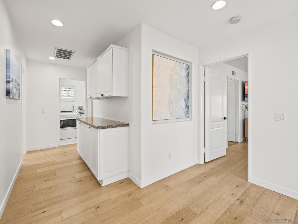1423 Sapphire Property Photo 30
