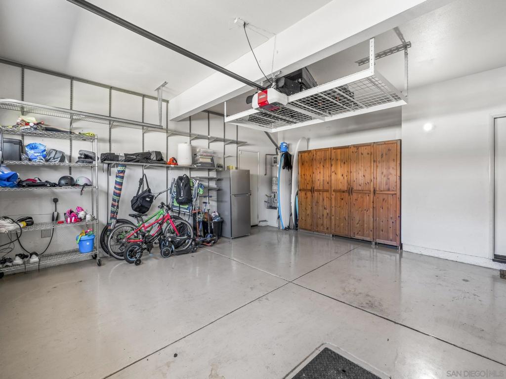 1423 Sapphire Property Photo 41
