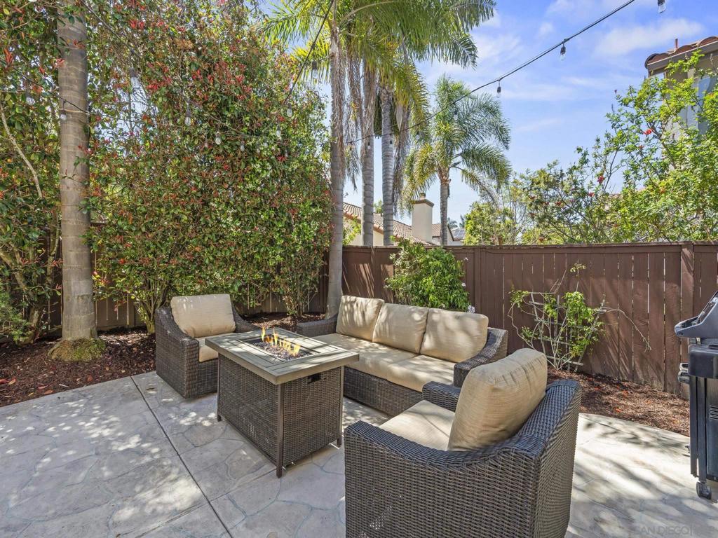 1423 Sapphire Property Photo 42