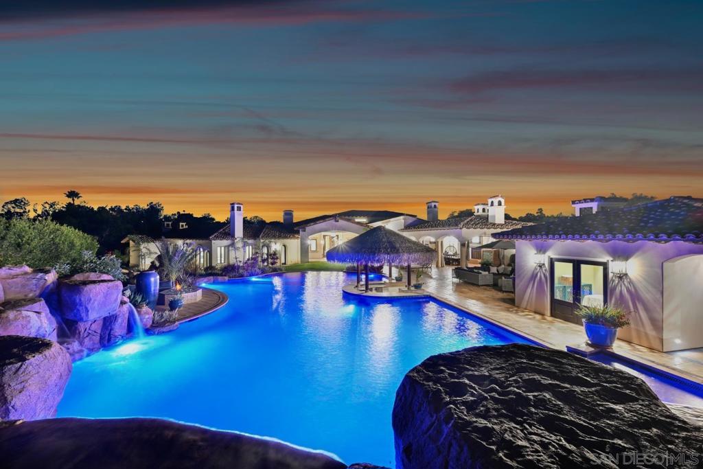 7029 Las Colinas Property Photo 4