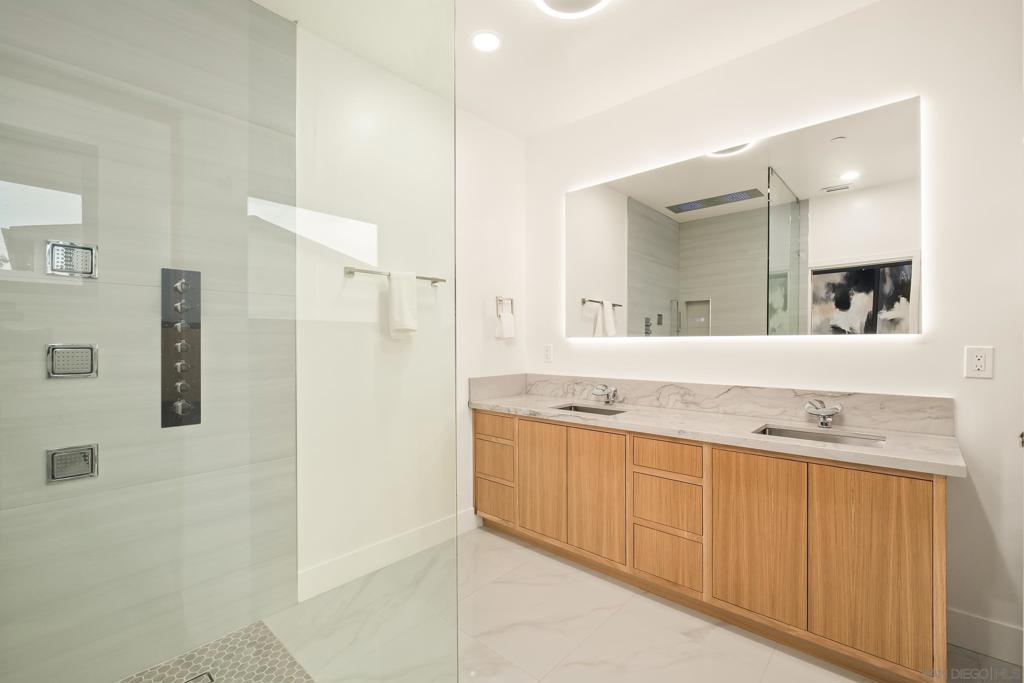 1531 33 Lieta St Property Photo 22