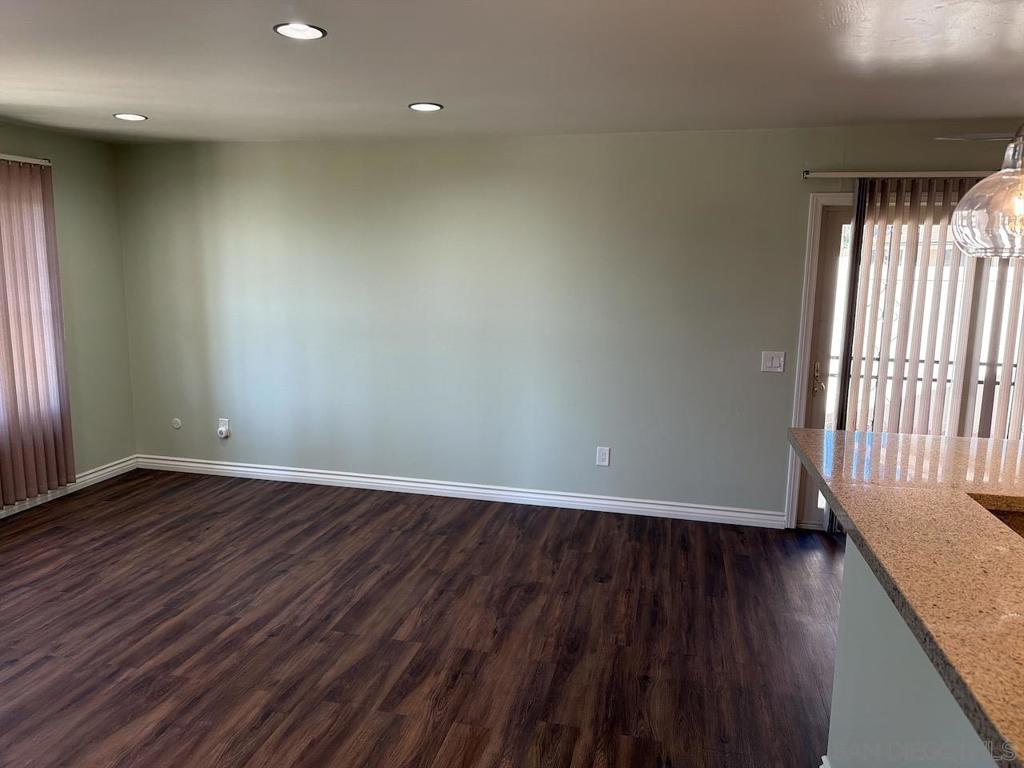 8119 Paradise Valley Ct Property Photo 6