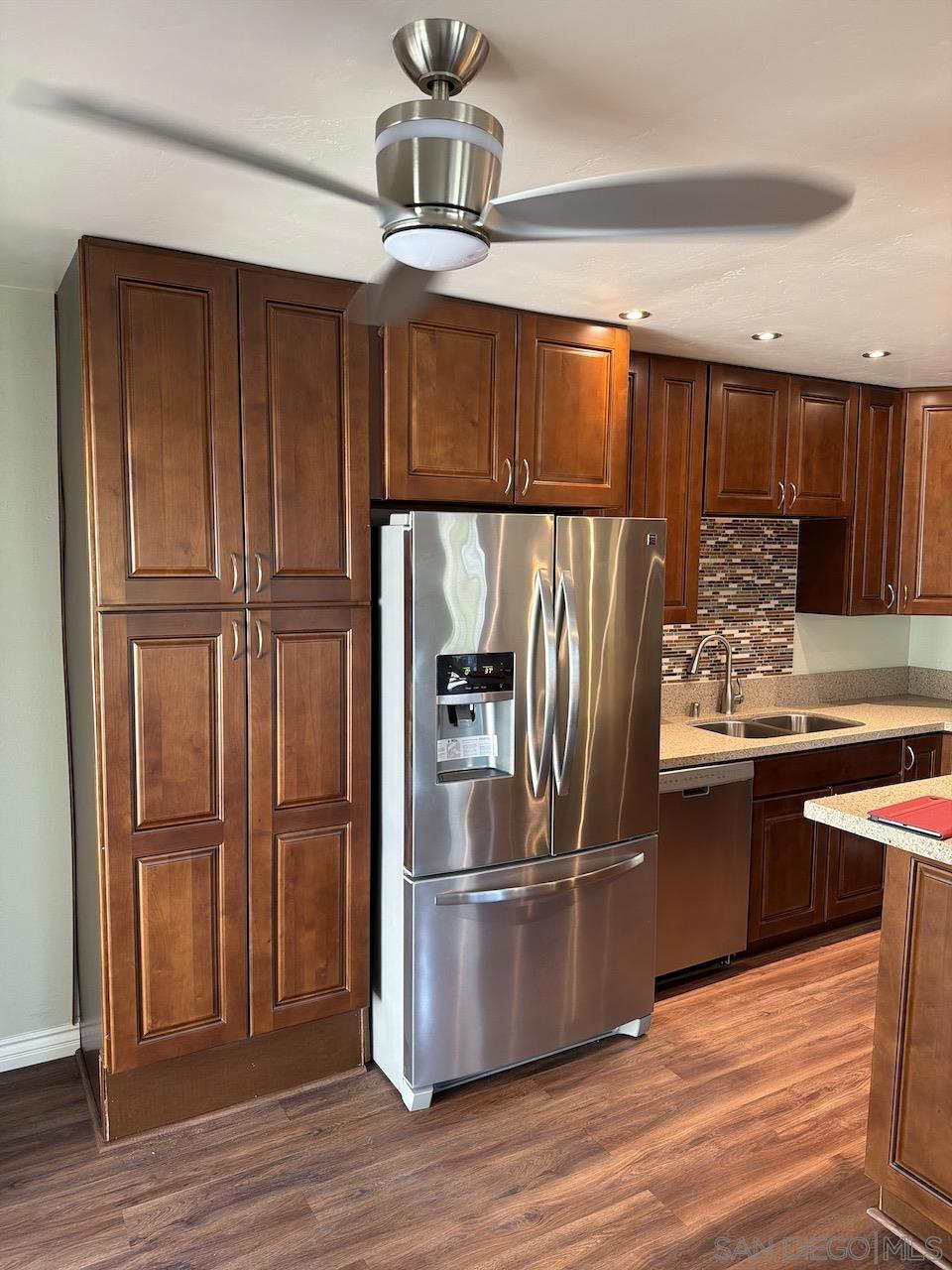 8119 Paradise Valley Ct Property Photo 7