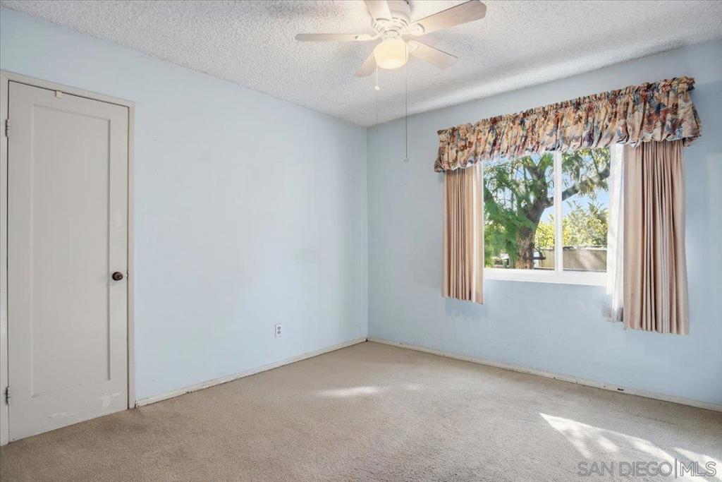 3711 Racine Property Photo 4
